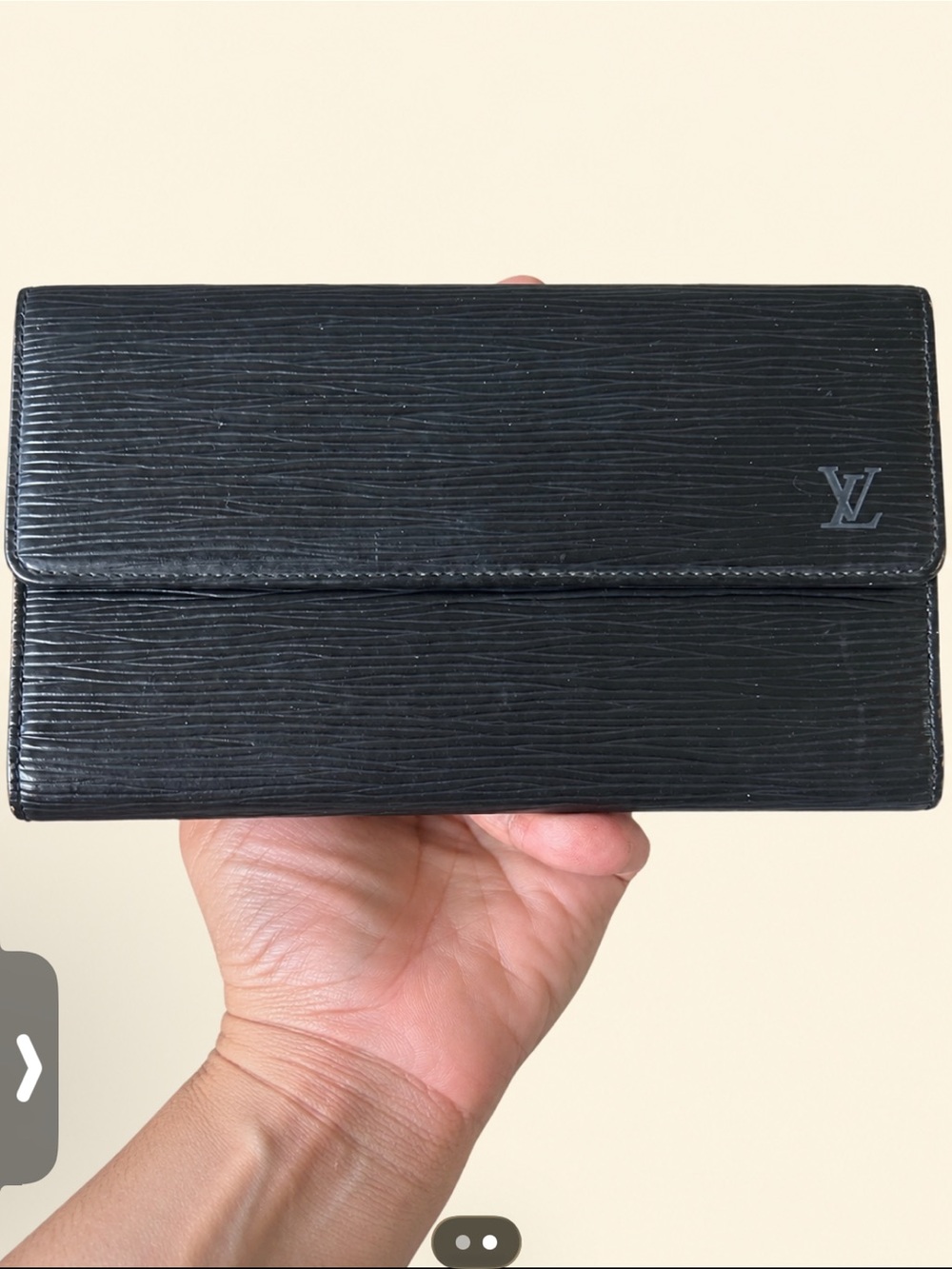 Louis Vuitton Sarah Black Epi Leather WALLET